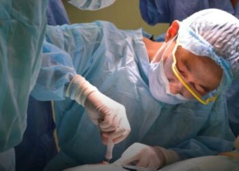 Елордалық дәрігерлер Атыраудан келген 5 жастағы науқасқа инновациялық ота жасады