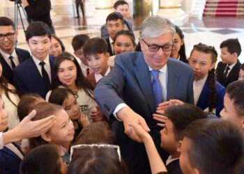 «Ұлттық қор – балаларға»: Қазақстанда 17 жасқа толған балалардың шотында қанша қаражат болады?