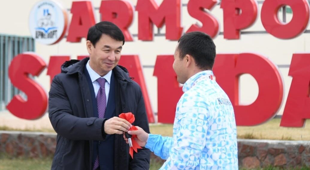 Түркістан облысының әкімі «шардара армспорт» спорт клубына автокөлік сыйлады