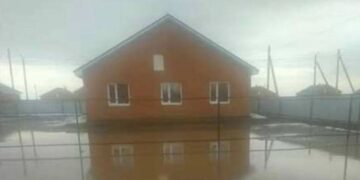 Қостанай облысында өрттен зардап шеккендерге салынған үйлер судың астында қалды